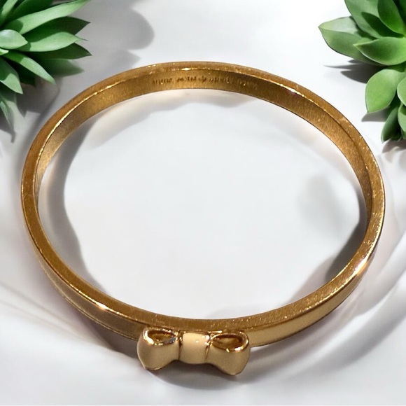 Kate Spade New York TAKE A BOW Gold & Cream CLASSIC Bangle Bracelet Stacking EUC - Picture 8 of 9